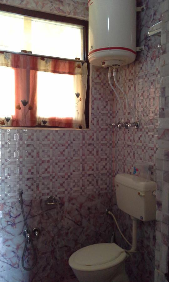 Howrah Guest House Srīnagar المظهر الخارجي الصورة