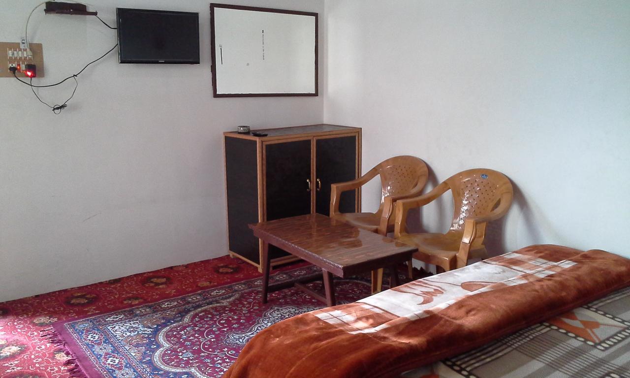 Howrah Guest House Srīnagar المظهر الخارجي الصورة