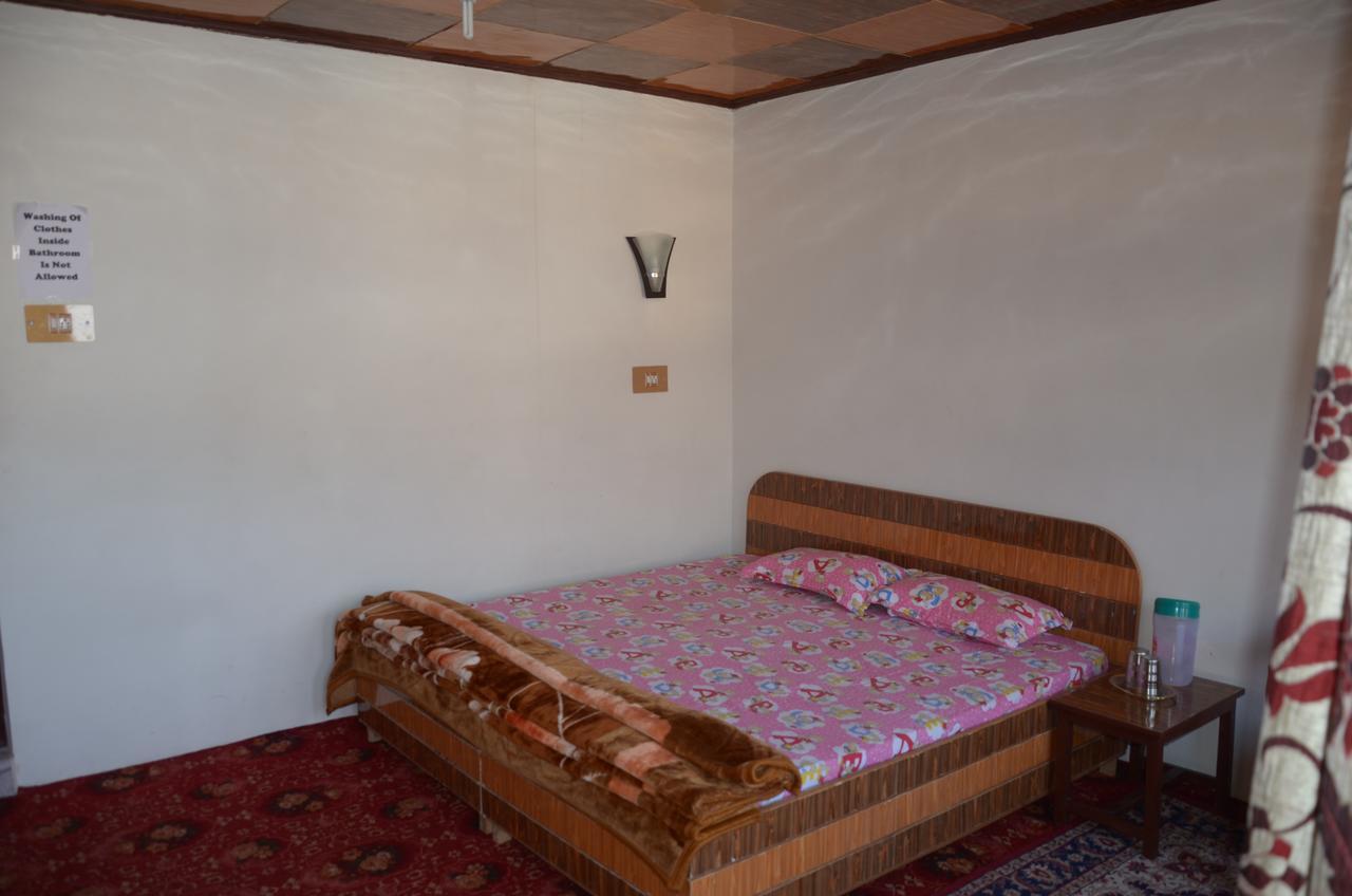 Howrah Guest House Srīnagar المظهر الخارجي الصورة