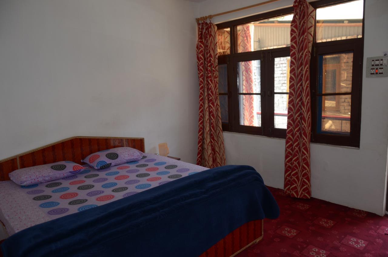 Howrah Guest House Srīnagar المظهر الخارجي الصورة