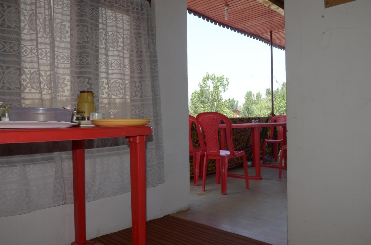 Howrah Guest House Srīnagar المظهر الخارجي الصورة