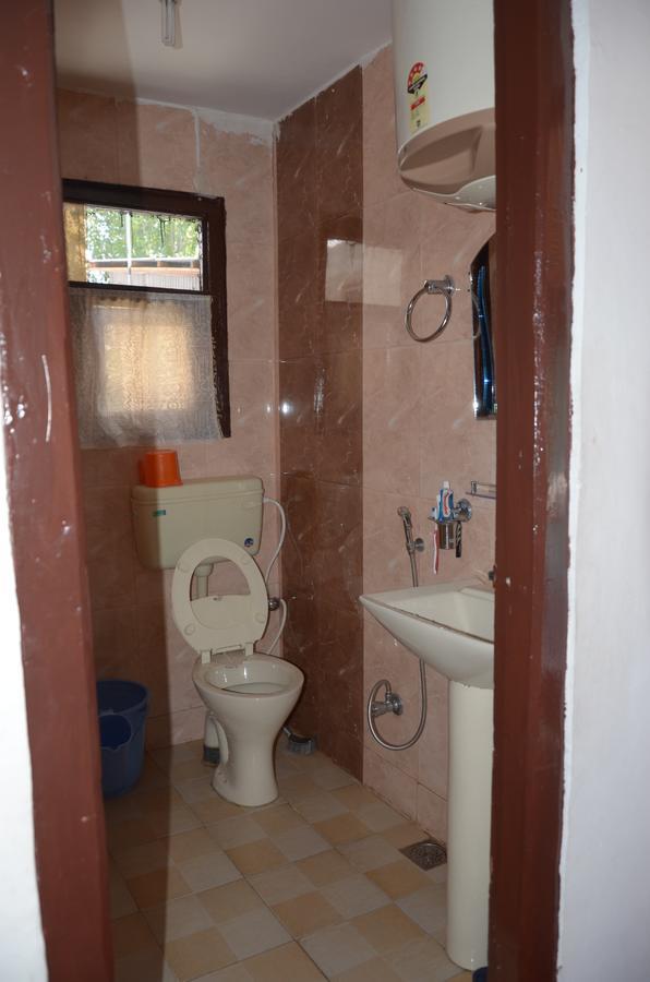 Howrah Guest House Srīnagar المظهر الخارجي الصورة